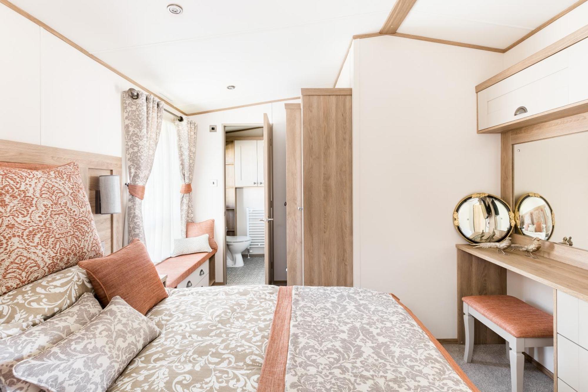 Reeds View Holiday Lodge South Cerney Ngoại thất bức ảnh